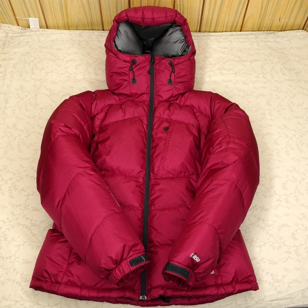 Eddie Bauer Whittaker First Ascent EB850 Mountaineering Down Jacket